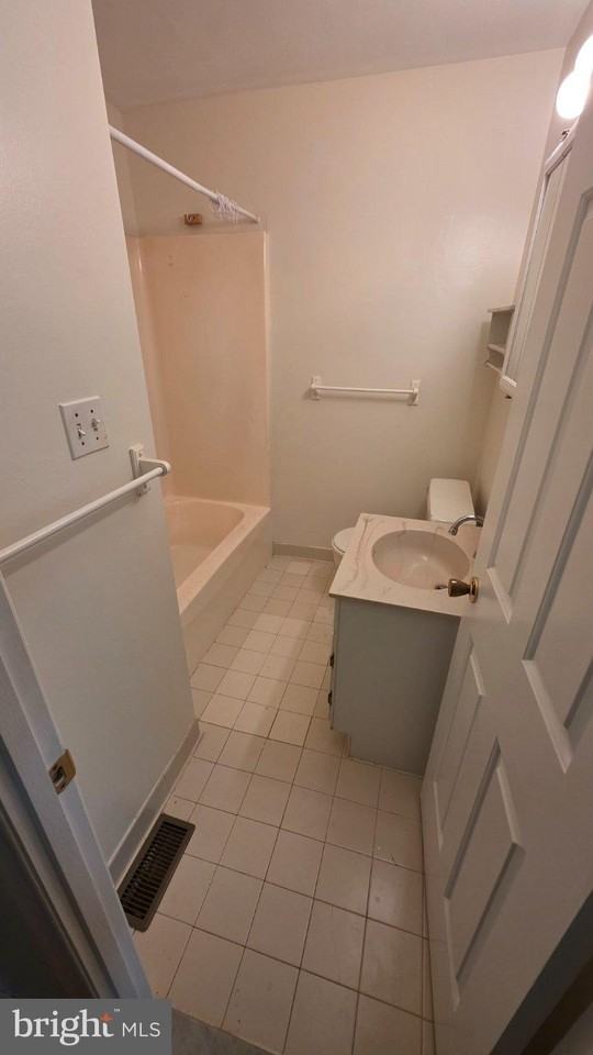 508 Benforest Dr - Photo 4 of 17