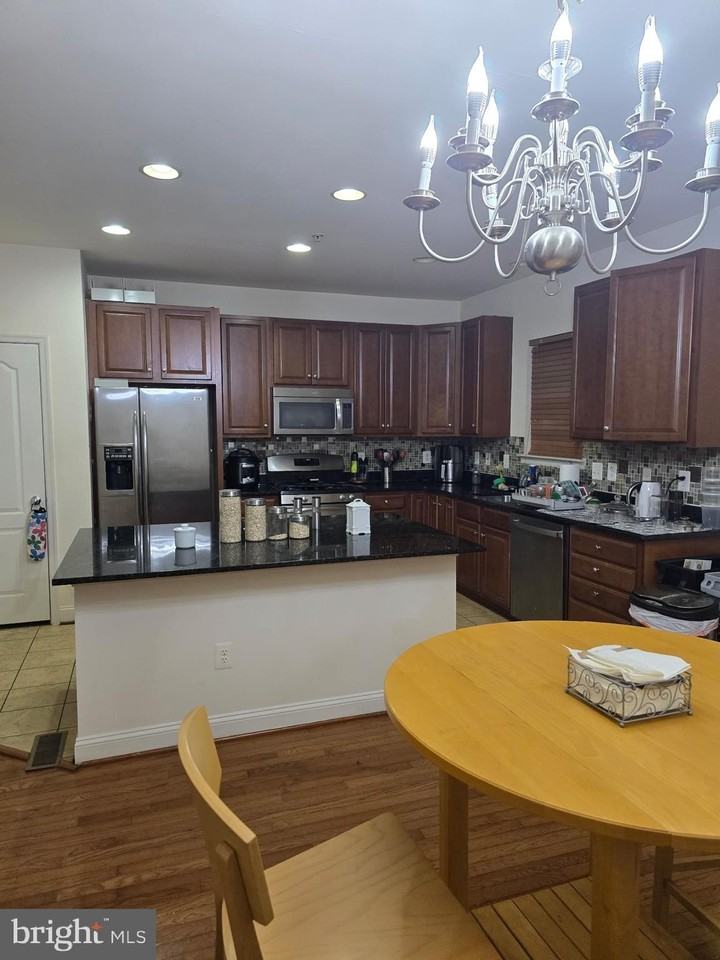 18616 Poplar Glen Ct - Photo 4 of 43