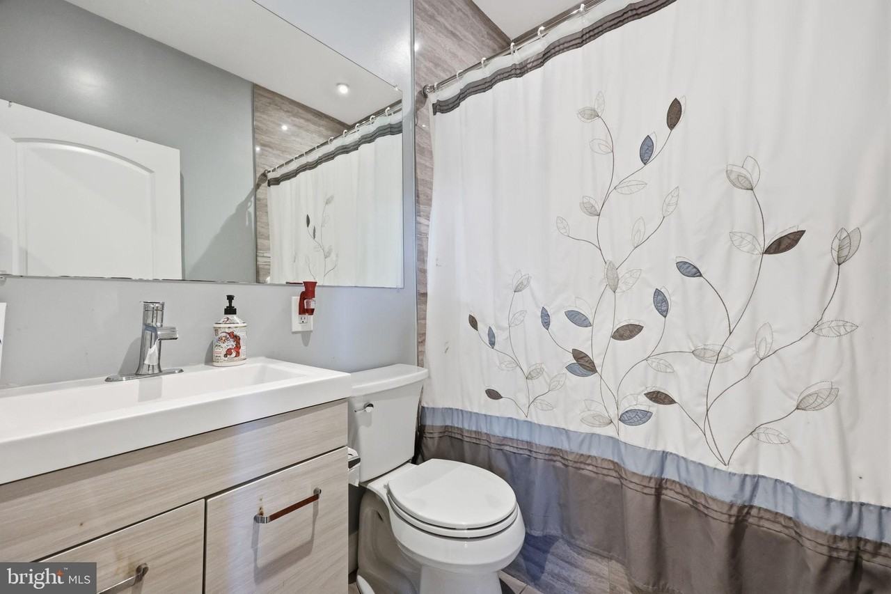 10 Richard Rd - Photo 3 of 37