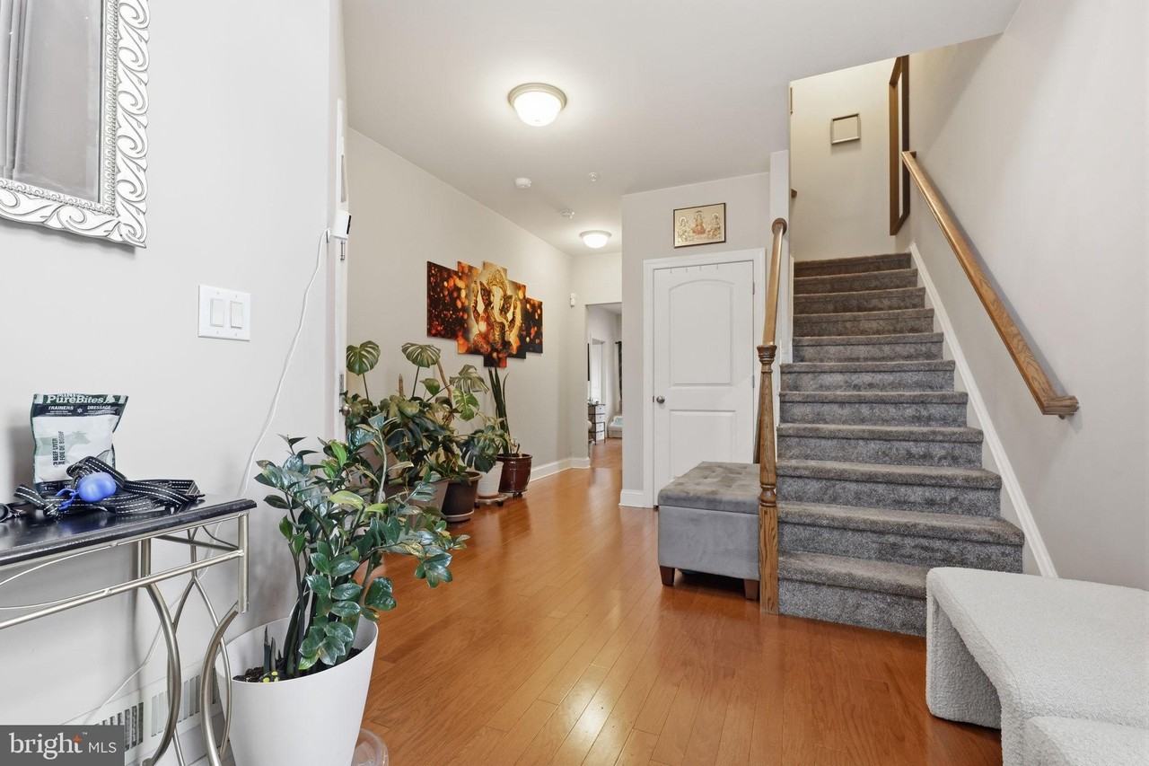 10 Richard Rd - Photo 4 of 37