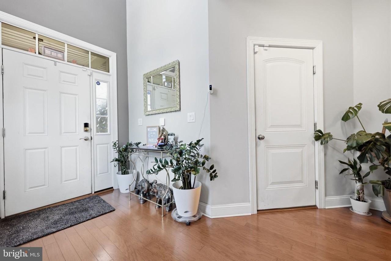 10 Richard Rd - Photo 5 of 37