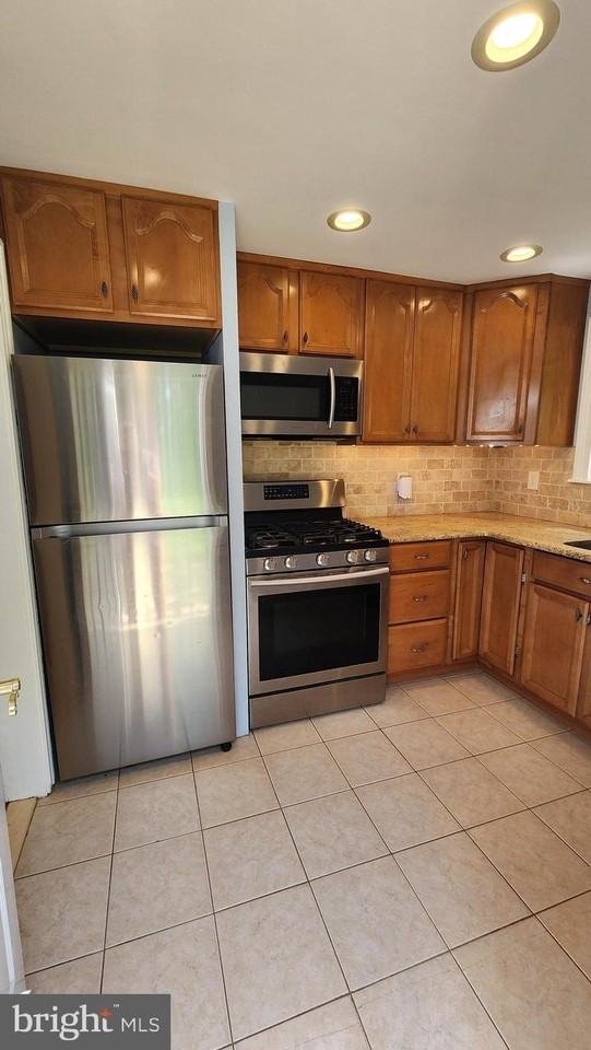 602 Ashland Ave - Photo 7 of 18