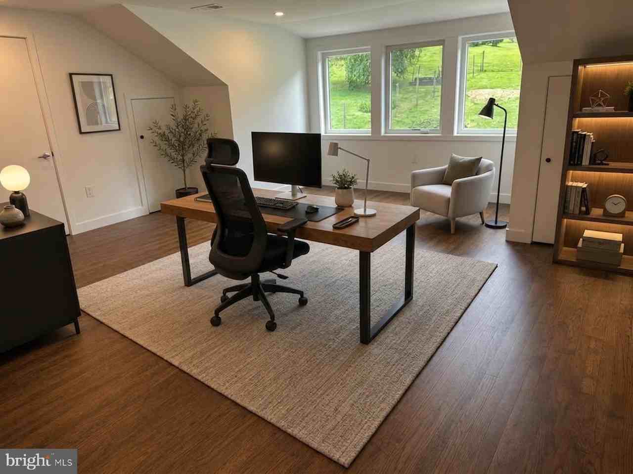 713 Woodfield Rd - Photo 6 of 35
