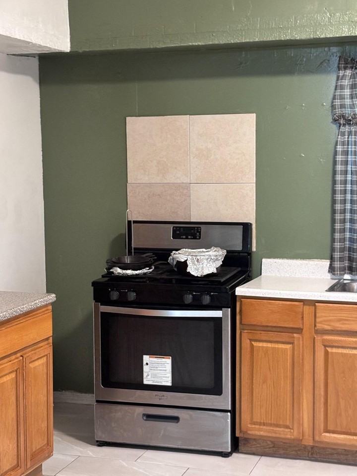 6829 Woodland Ave - Photo 5 of 13