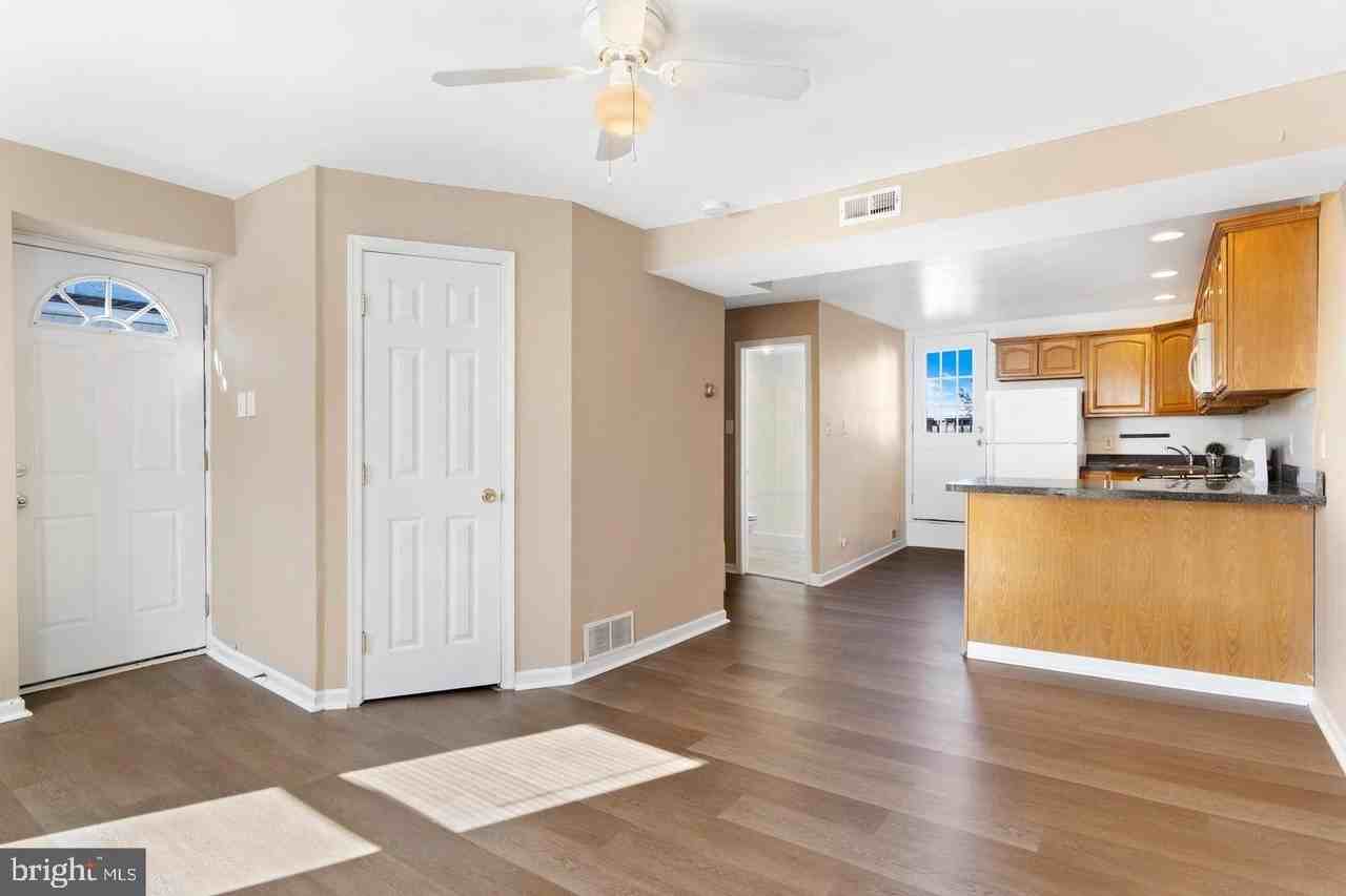 400 Green Ln #2 - Photo 3 of 16
