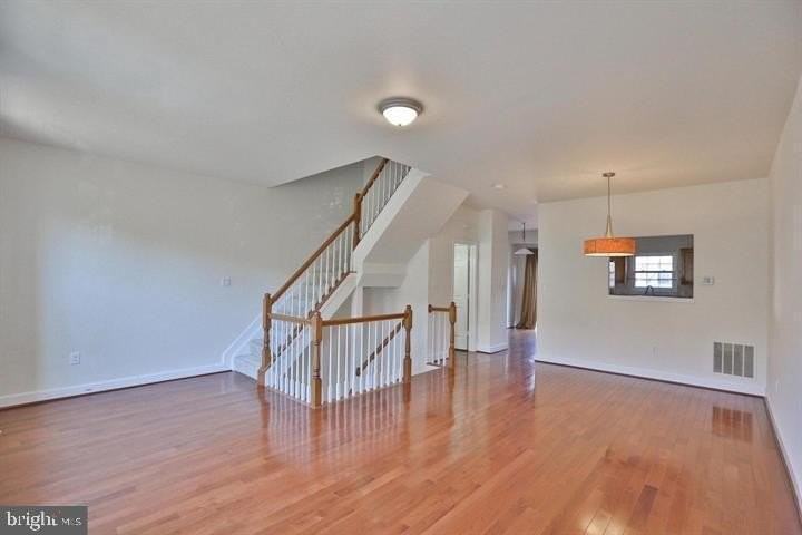14214 Beddingfield Way - Photo 5 of 12