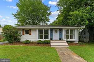 featured image of 203 Maple St