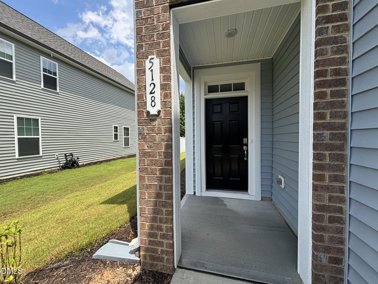 5128 Ranger Grove Way - Photo 3 of 50