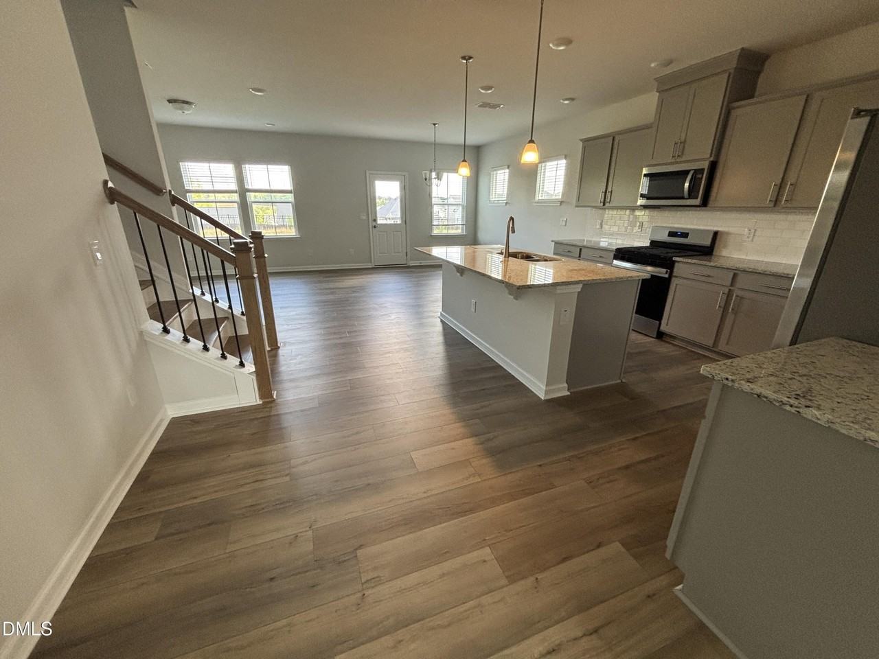 3230 Pelican Ln - Photo 2 of 50