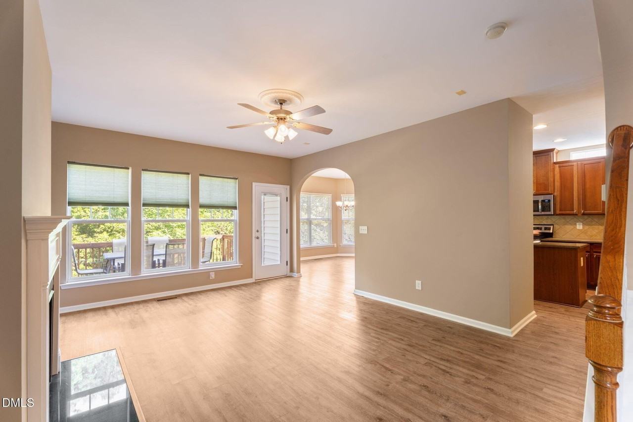 3001 Prospect Pkwy - Photo 4 of 38