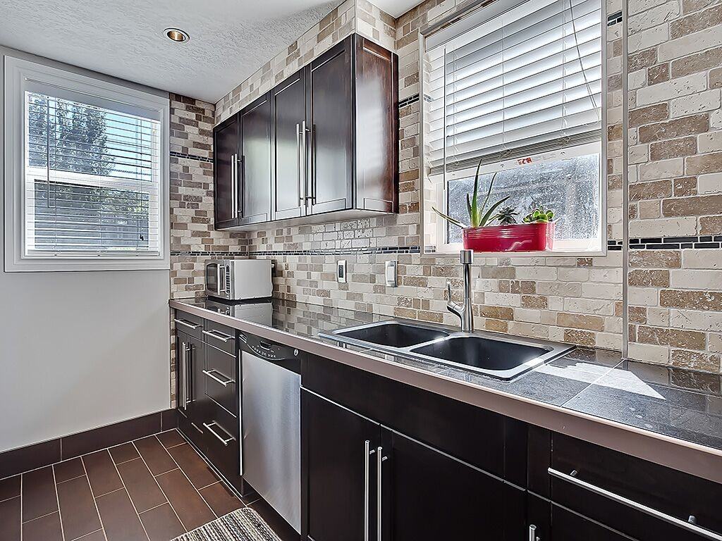 1635 12 Avenue Southwest - Photo 5 of 10