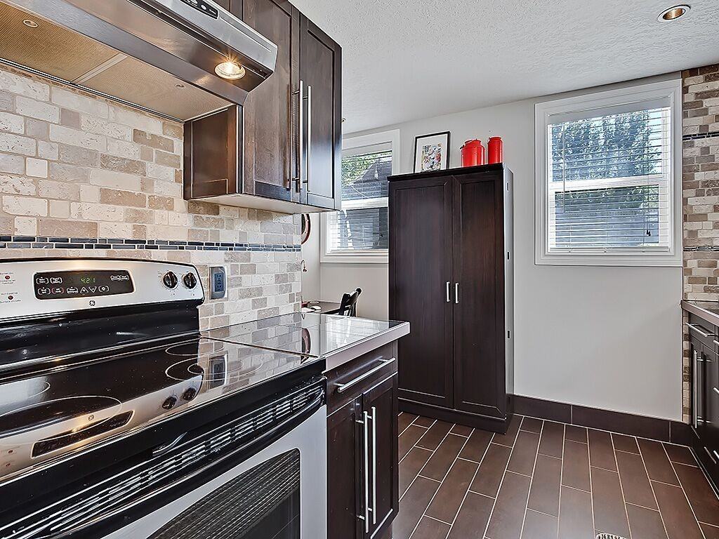 1635 12 Avenue Southwest - Photo 7 of 10