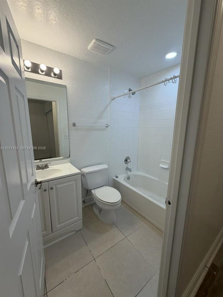 3335 Palomino Drive #311-3 - Photo 7 of 18