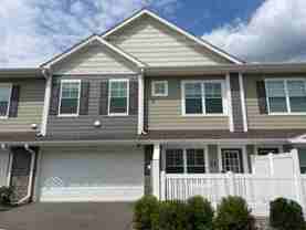10948 Yalta St Ne #B - Photo 1 of 1
