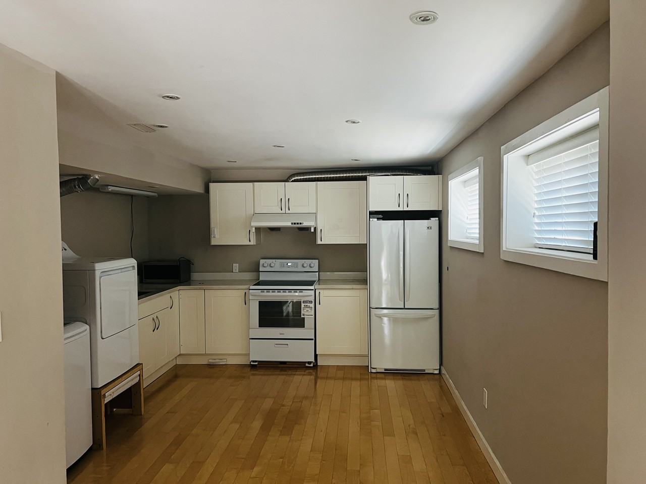 29 Foxwood Dr - Photo 3 of 7