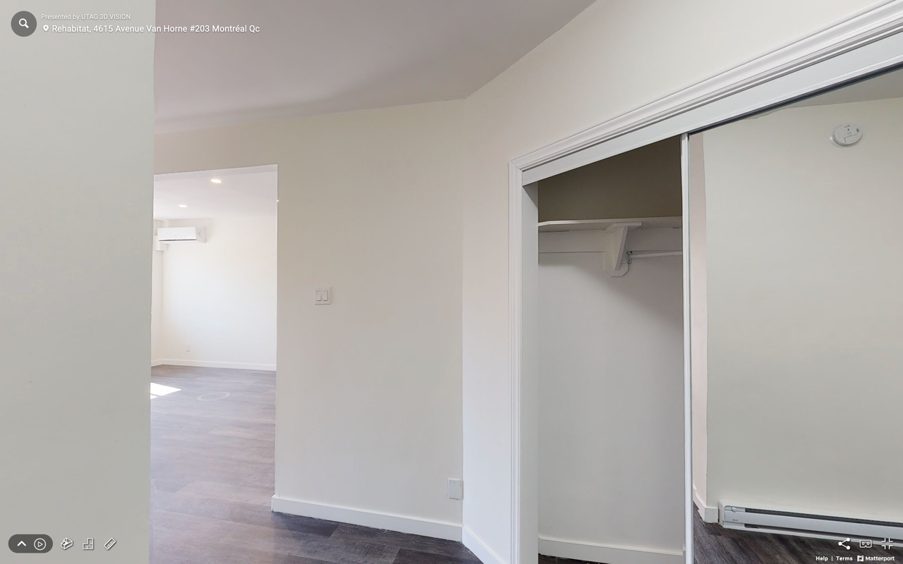 4605 Av Van Horne — photo 1