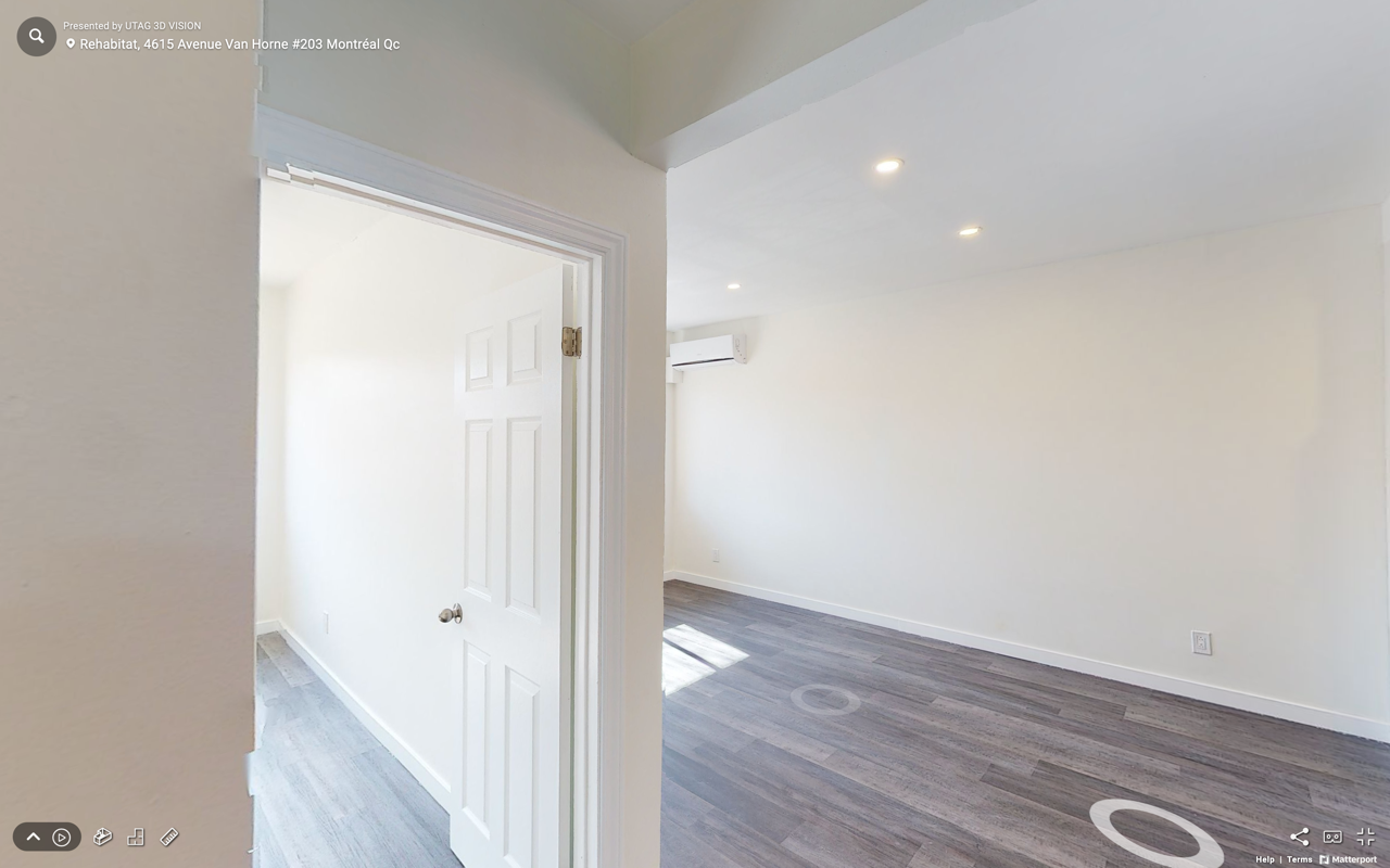 4605 Av Van Horne — photo 3
