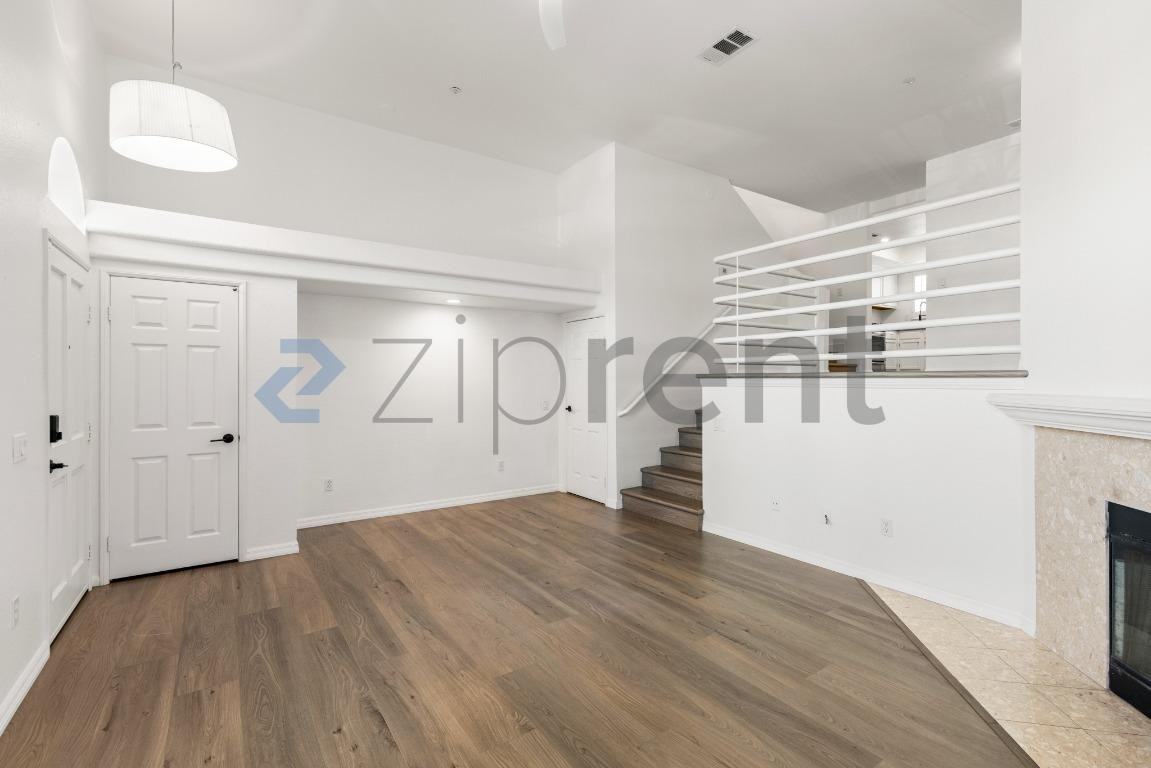 243 S Sierra Ave - Photo 5 of 23