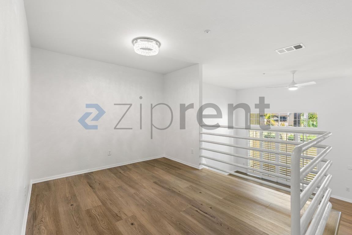 243 S Sierra Ave - Photo 6 of 23