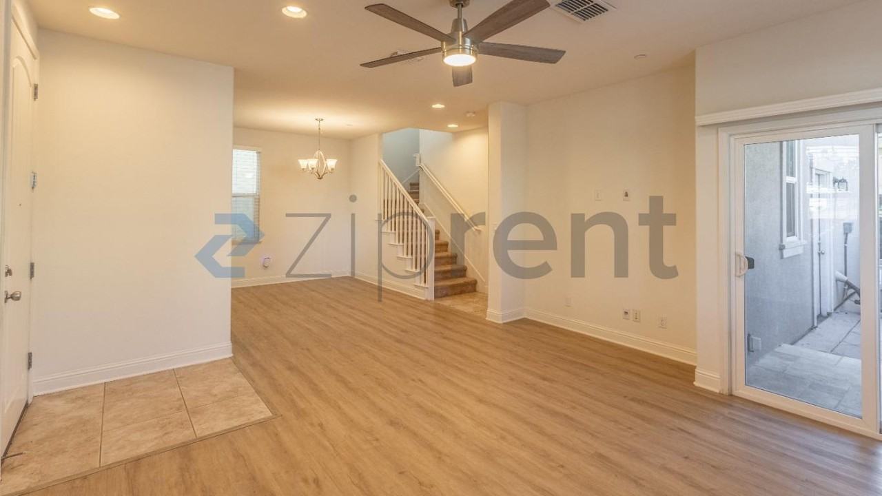 267 Jarvis Dr - Photo 5 of 37