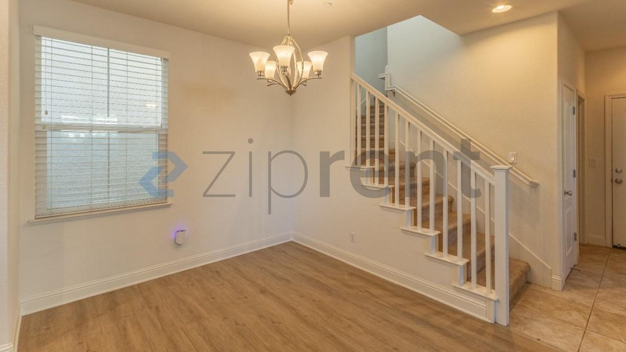 267 Jarvis Dr - Photo 7 of 37