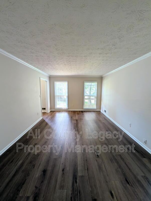1422 Fairfield Dr Sw - Photo 5 of 14