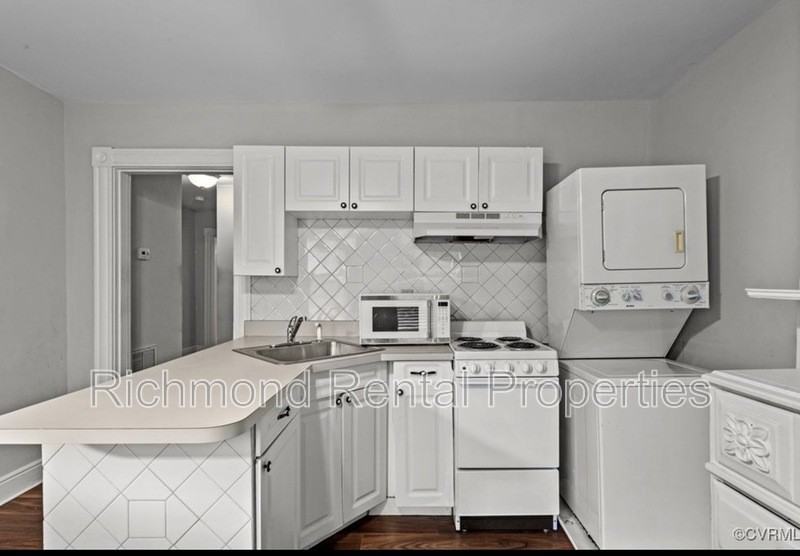 1828 Parkwood Ave #A - Photo 5 of 16