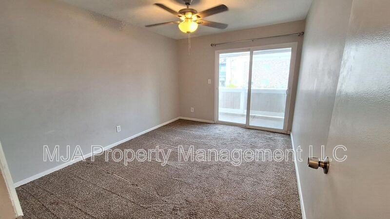 2640 Westsouth #08 - Photo 3 of 13