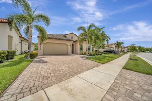 8720 East Baypoint Circle - Photo 1 of 1