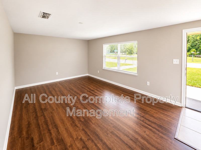 10881 Key Coral Dr - Photo 3 of 21