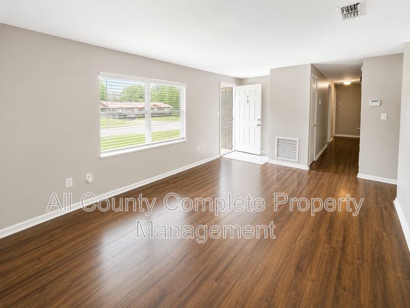 10881 Key Coral Dr - Photo 4 of 21