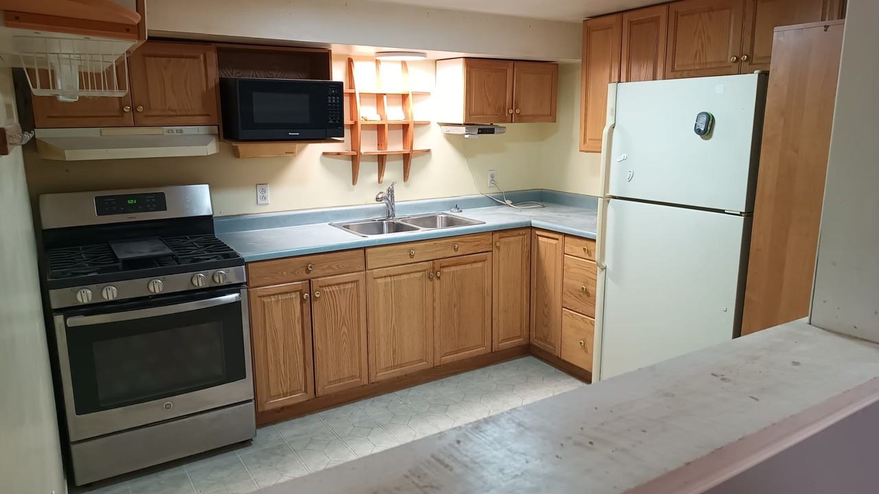 25 Elizabeth St - Photo 2 of 18