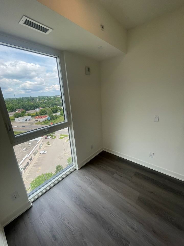 33 Erie Ave - Photo 6 of 10