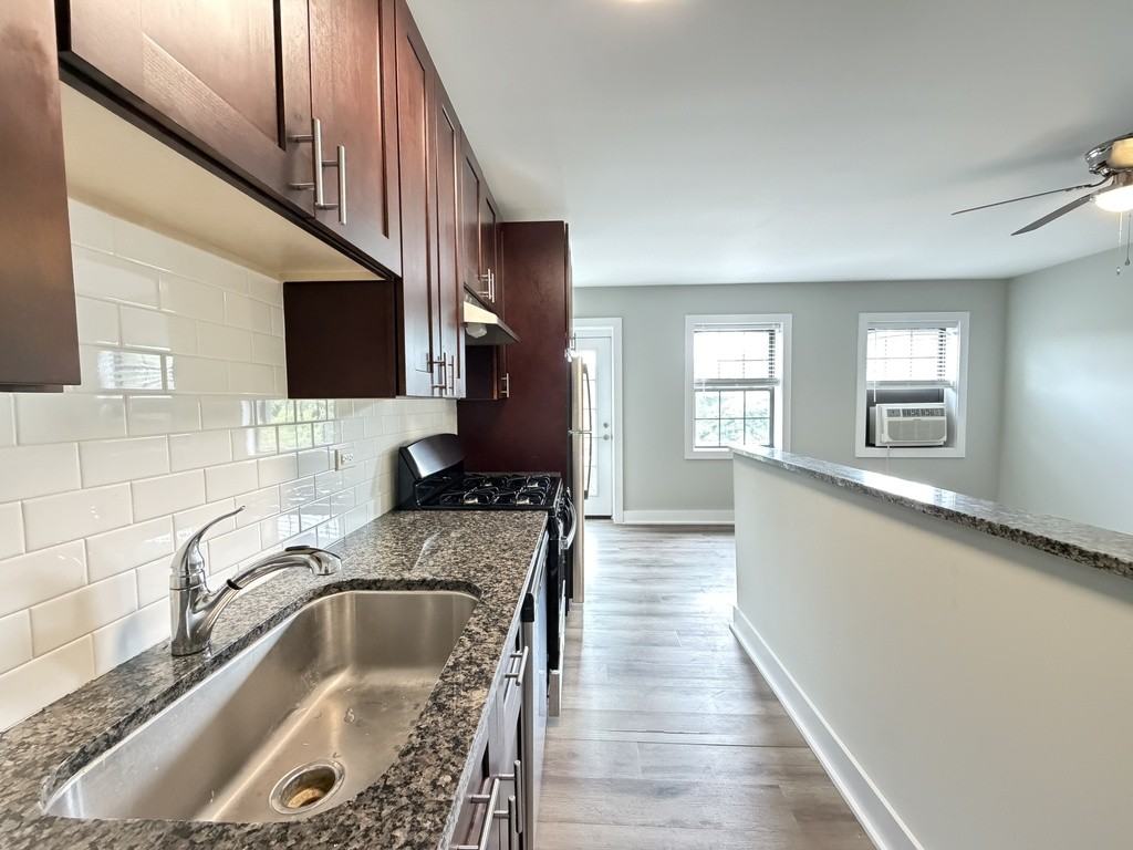 730 Judson Ave #13 - Photo 6 of 21