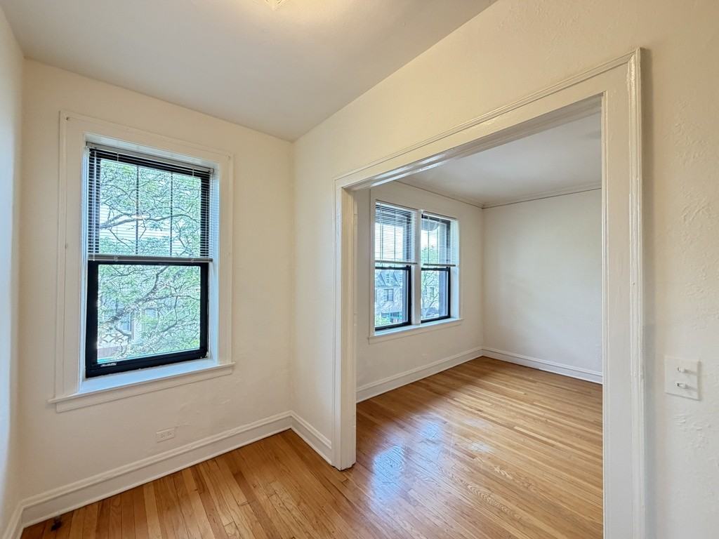 343 Park Ave #02 - Photo 6 of 21