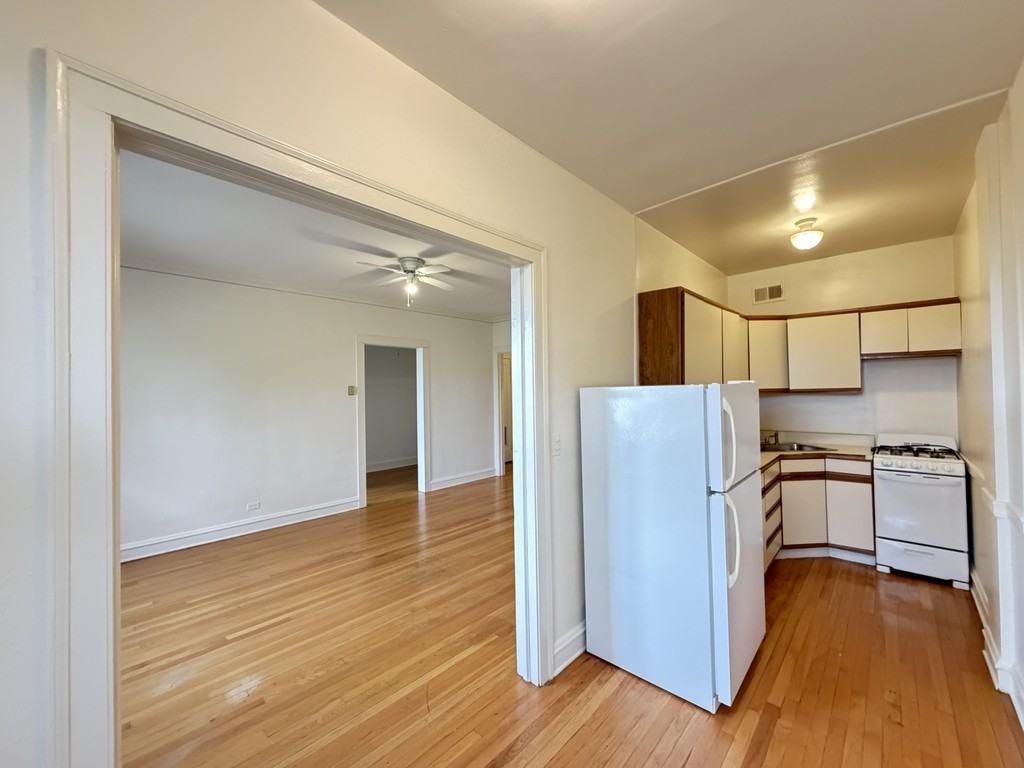 343 Park Ave #02 - Photo 7 of 21
