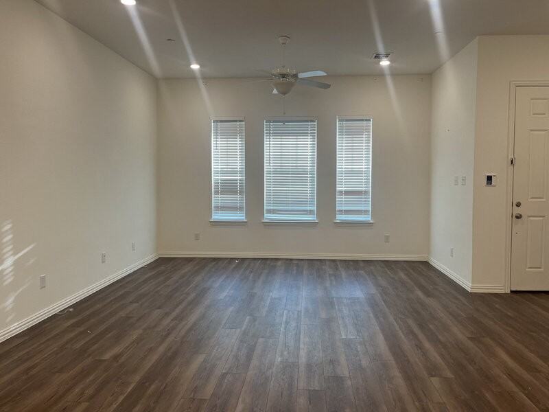 3306 Colorado Ln - Photo 2 of 14