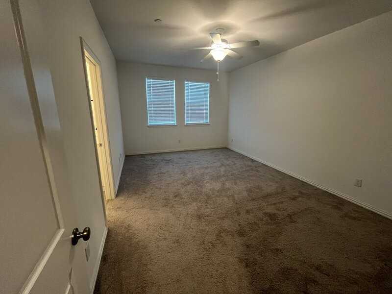 3306 Colorado Ln - Photo 6 of 14