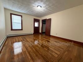 featured image of 313 High St #2R