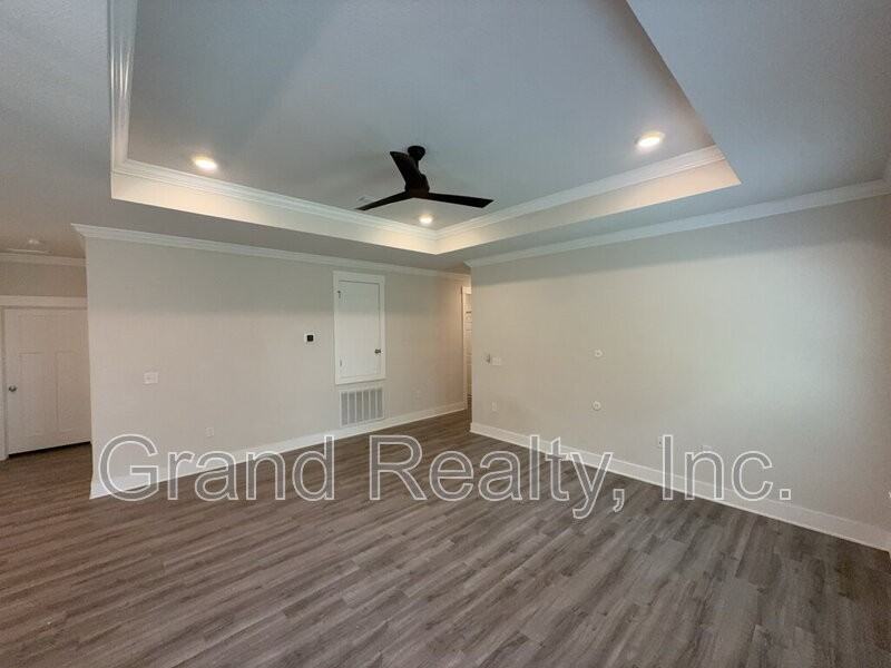 10035 Tuscan Ct - Photo 6 of 31