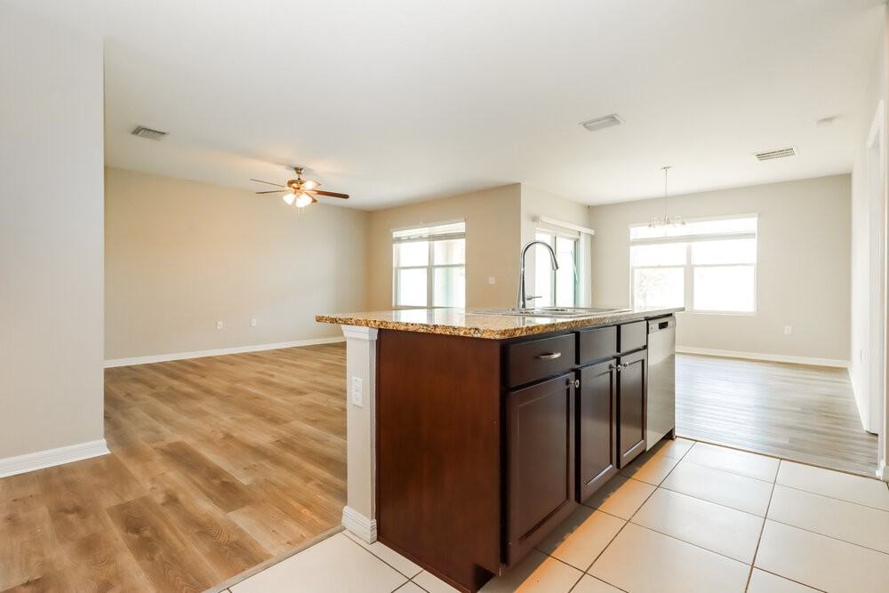 14133 Arbor Pines Dr - Photo 7 of 16