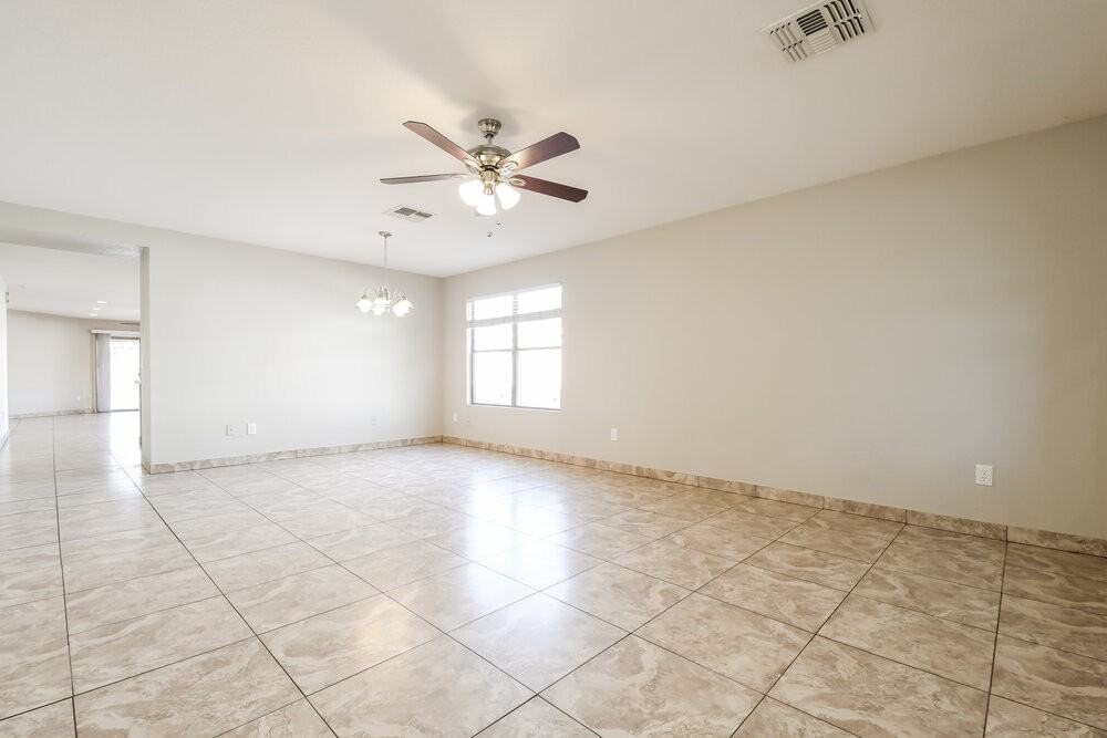 2768 W San Carlos Ln - Photo 4 of 16