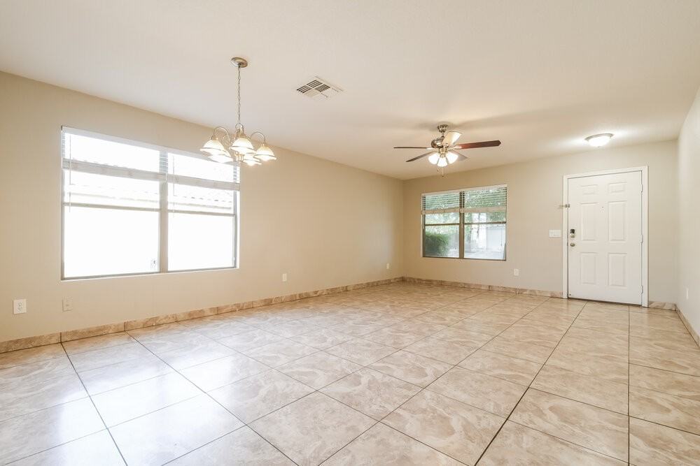 2768 W San Carlos Ln - Photo 5 of 16