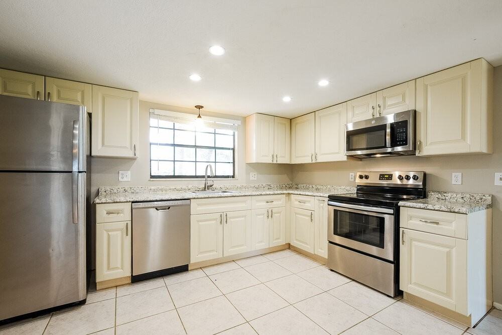 1000 Dinero Dr - Photo 6 of 16