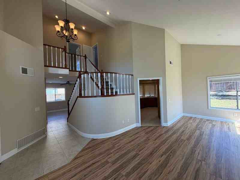 22822 Kuka Cir - Photo 4 of 32