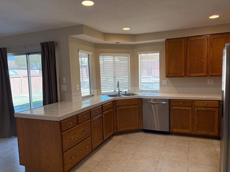 22822 Kuka Cir - Photo 5 of 32