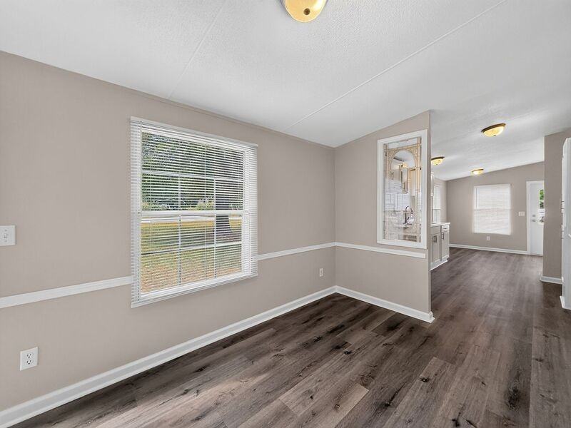 9009 Dorchester Ln - Photo 6 of 19