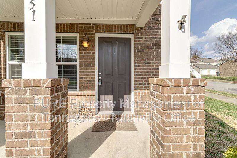 1251 Riverbrook Dr - Photo 3 of 22
