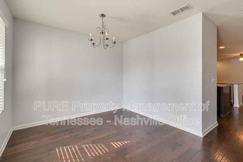 1251 Riverbrook Dr - Photo 4 of 22