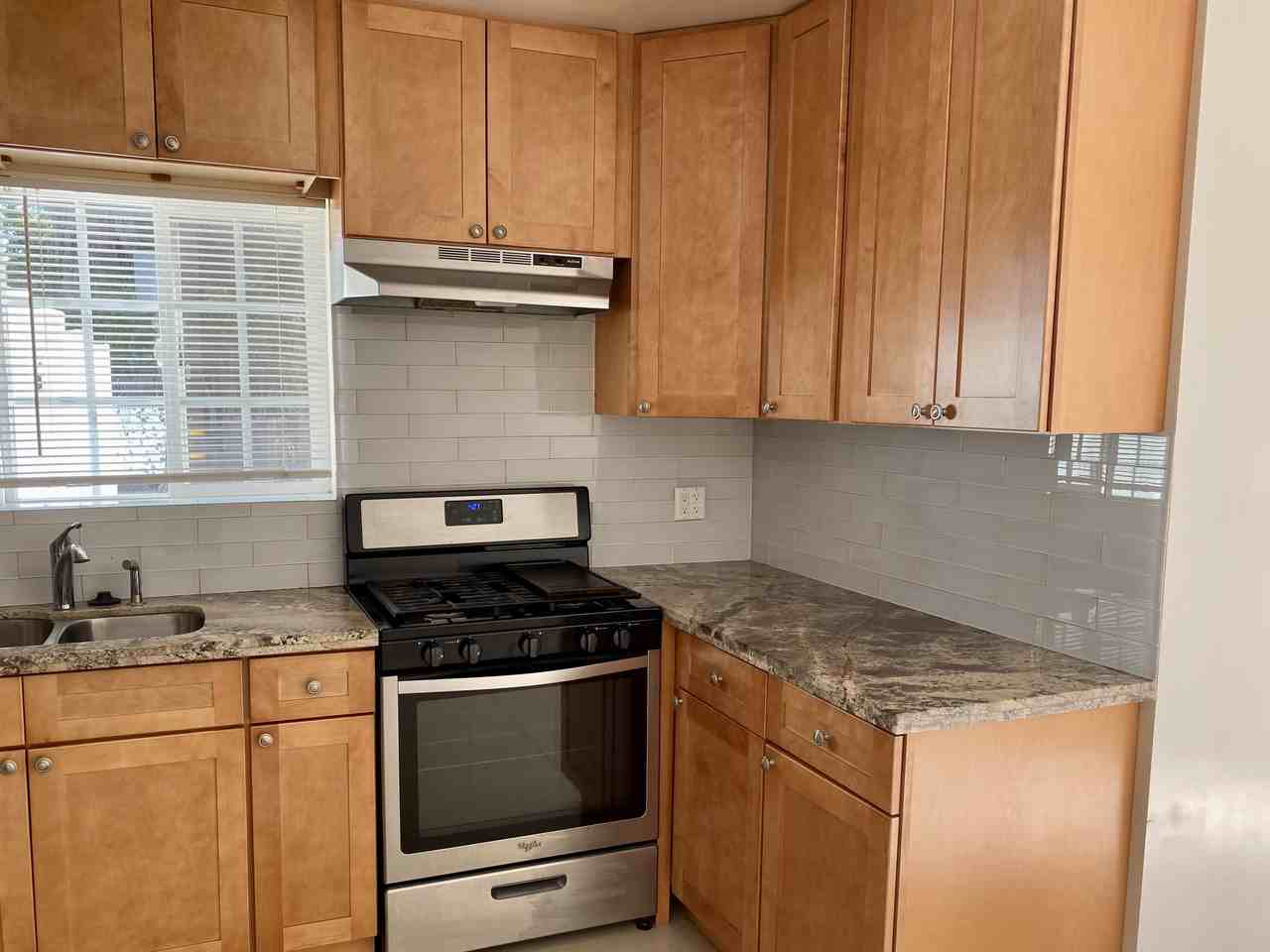 Chatsworth St & Woodley Ave - Photo 7 of 27